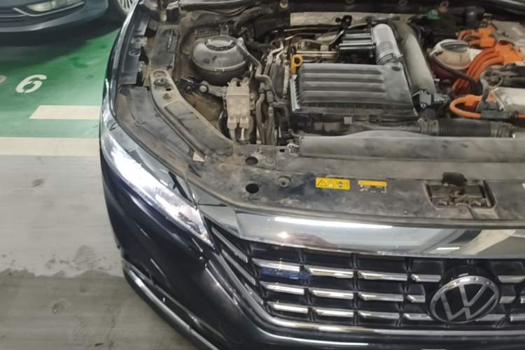 Used Volkswagen Passat New Energy  Engine Bay Right