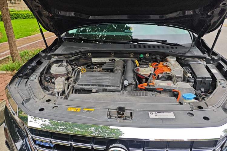 Used Volkswagen Passat New Energy 2020 430 PHEV Hybrid Luxury Edition China VI Standard Engine Bay Right