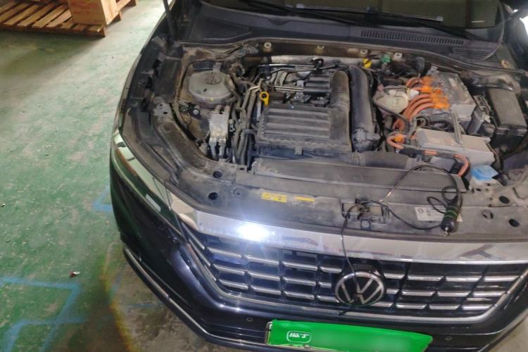 Used Volkswagen Passat New Energy 2020 430 PHEV Hybrid Luxury Edition China VI Standard Engine Bay Right