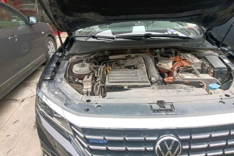 Used Volkswagen Passat New Energy 2020 430 PHEV Hybrid Elite Edition China VI Standard Engine Bay Right