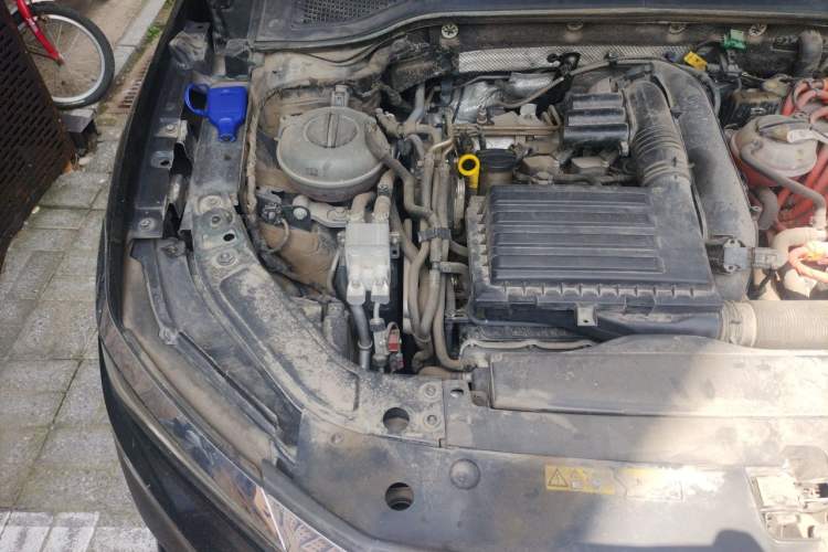 Used Volkswagen Passat New Energy 2020 430 PHEV Hybrid Luxury Edition China VI Standard Engine Bay Right