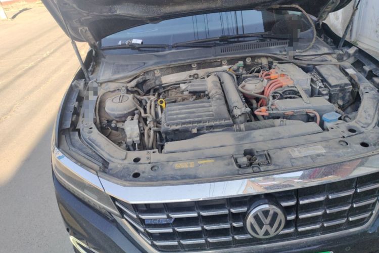 Used Volkswagen Passat New Energy 2020 430 PHEV Hybrid Luxury Edition China VI Standard Engine Bay Right