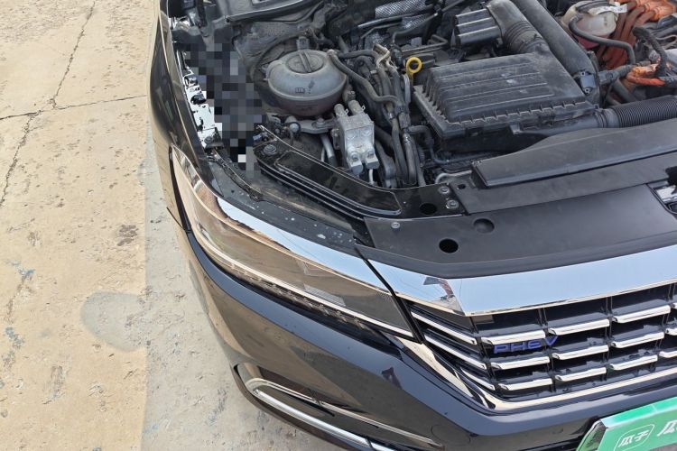 Used Volkswagen Passat New Energy 2020 430 PHEV Hybrid Luxury Edition China VI Standard Engine Bay Right