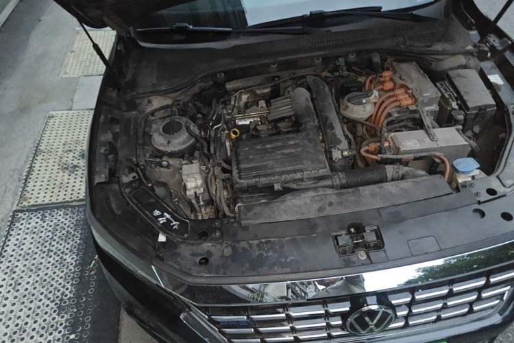 Used Volkswagen Passat New Energy 2020 430 PHEV Hybrid Elite Edition China VI Standard Engine Bay Right