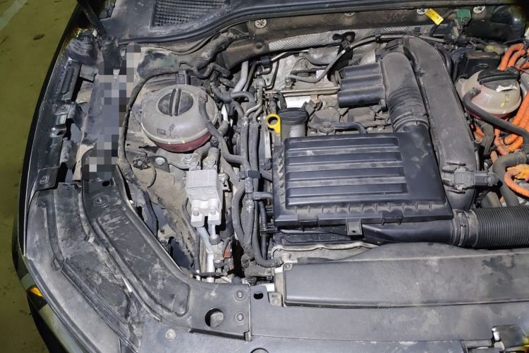 Used Volkswagen Passat New Energy 2020 430 PHEV Hybrid Elite Edition China VI Standard Engine Bay Right
