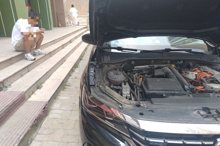 Used Volkswagen Passat New Energy 2020 430 PHEV Hybrid Elite Edition China VI Standard Engine Bay Right