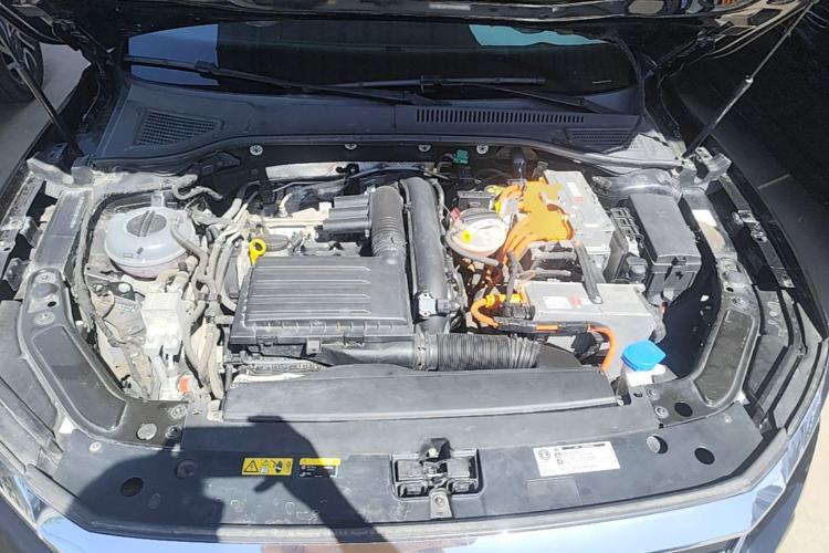 Used Volkswagen Passat New Energy 2020 430 PHEV Hybrid Elite Edition China VI Standard Engine Bay