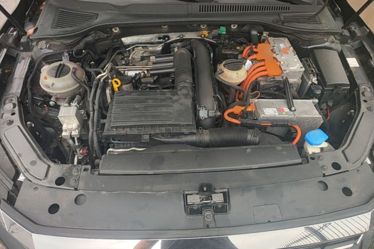 Used Volkswagen Passat New Energy 2020 430 PHEV Hybrid Elite Edition China VI Standard Engine Bay