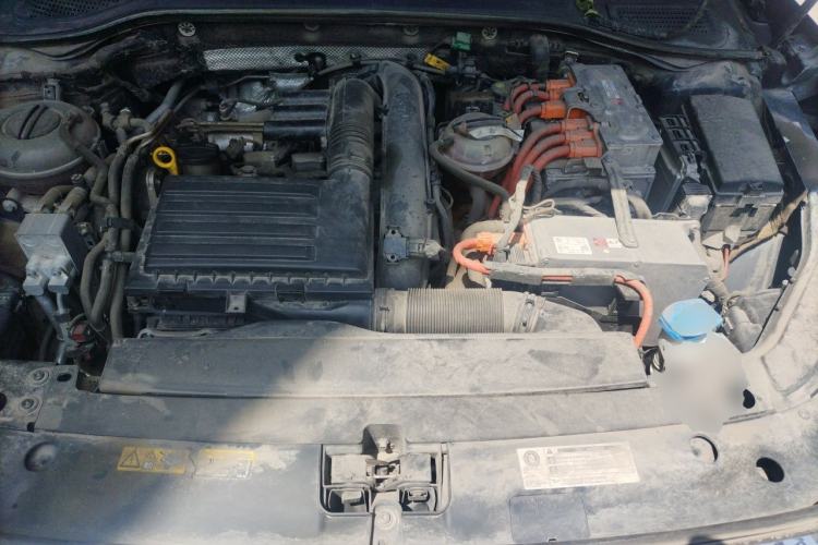 Used Volkswagen Passat New Energy 2020 430 PHEV Hybrid Luxury Edition China VI Standard Engine Bay