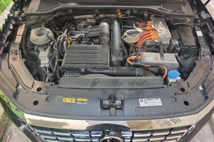 Used Volkswagen Passat New Energy 2020 430 PHEV Hybrid Elite Edition China VI Standard Engine Bay