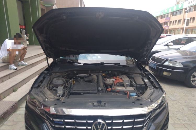 Used Volkswagen Passat New Energy 2020 430 PHEV Hybrid Elite Edition China VI Standard Engine Bay