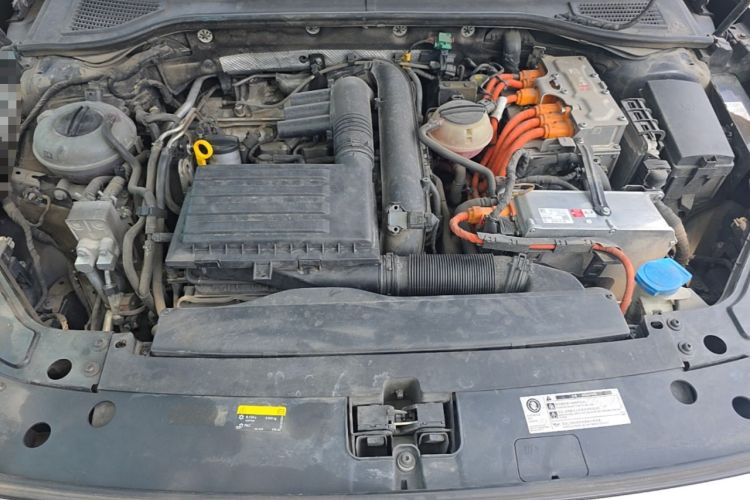 Used Volkswagen Passat New Energy 2020 430 PHEV Hybrid Elite Edition China VI Standard Engine Bay