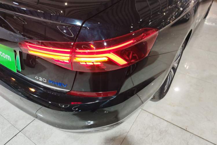 Used Volkswagen Passat New Energy 2020 430 PHEV Hybrid Luxury Edition China VI Standard Exterior 3