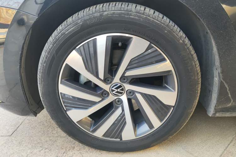 Used Volkswagen Passat New Energy 2020 430 PHEV Hybrid Luxury Edition China VI Standard Exterior 4