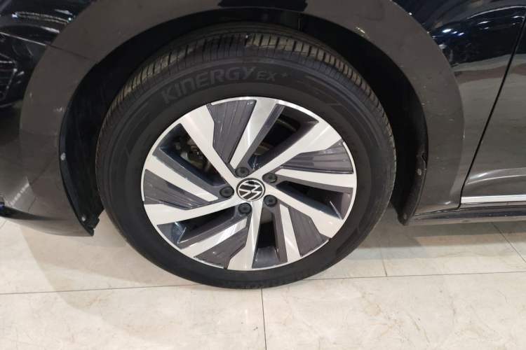 Used Volkswagen Passat New Energy 2020 430 PHEV Hybrid Luxury Edition China VI Standard Exterior 4