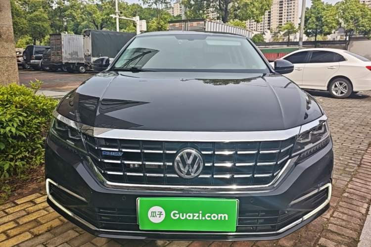 Used Volkswagen Passat New Energy 2020 430 PHEV Hybrid Luxury Edition China VI Standard Front