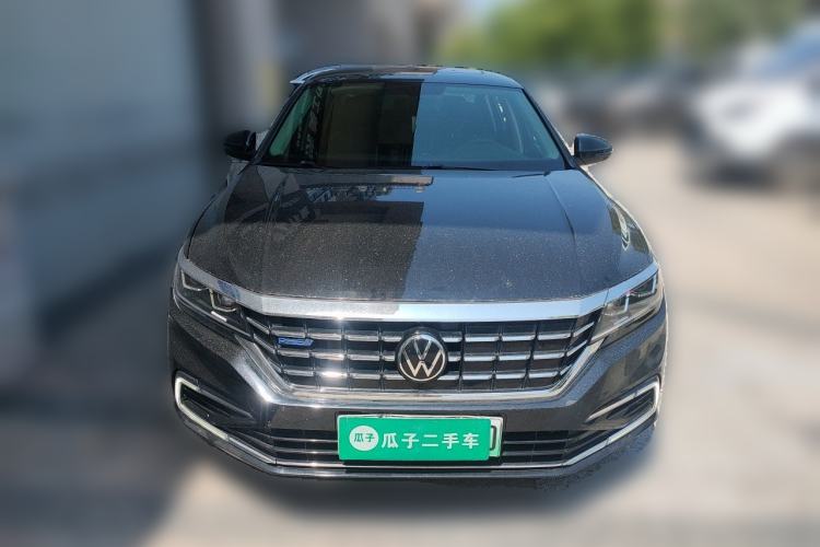 Used Volkswagen Passat New Energy  Front
