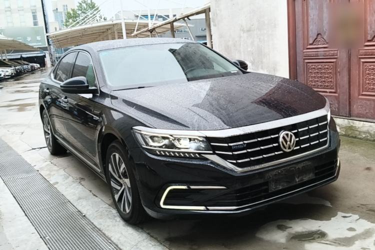 Used Volkswagen Passat New Energy 2020 430 PHEV Hybrid Luxury Edition China VI Standard Front Right 45 Deg