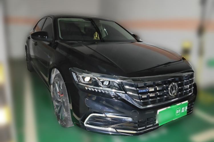 Used Volkswagen Passat New Energy 2020 430 PHEV Hybrid Luxury Edition China VI Standard Front Right 45 Deg