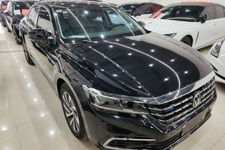 Used Volkswagen Passat New Energy 2020 430 PHEV Hybrid Elite Edition China VI Standard Front Right 45 Deg