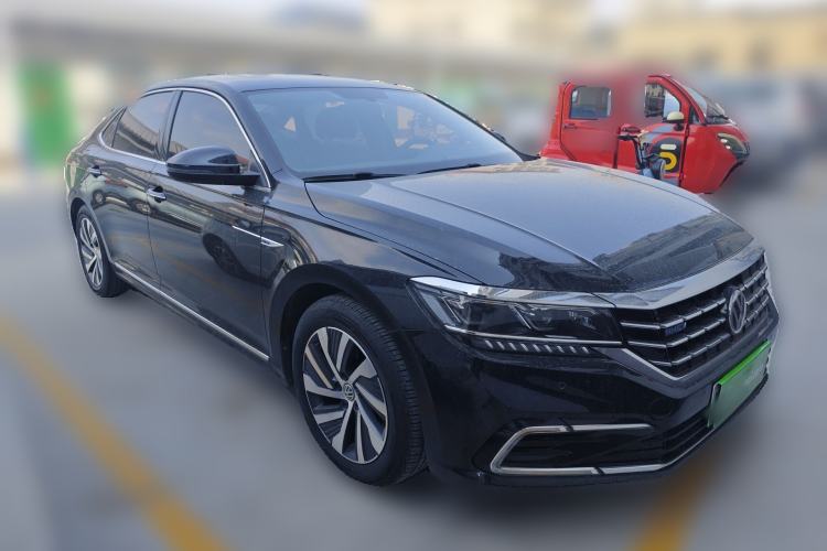 Used Volkswagen Passat New Energy 2020 430 PHEV Hybrid Luxury Edition China VI Standard Front Right 45 Deg