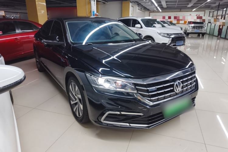 Used Volkswagen Passat New Energy 2020 430 PHEV Hybrid Elite Edition China VI Standard Front Right 45 Deg