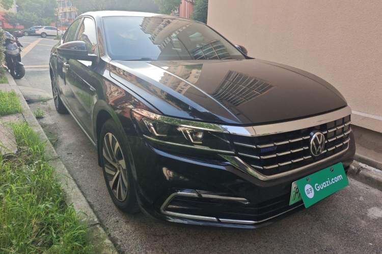 Used Volkswagen Passat New Energy 2020 430 PHEV Hybrid Elite Edition China VI Standard Front Right 45 Deg