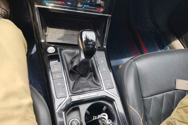 Used Volkswagen Passat New Energy 2020 430 PHEV Hybrid Luxury Edition China VI Standard Gear Lever