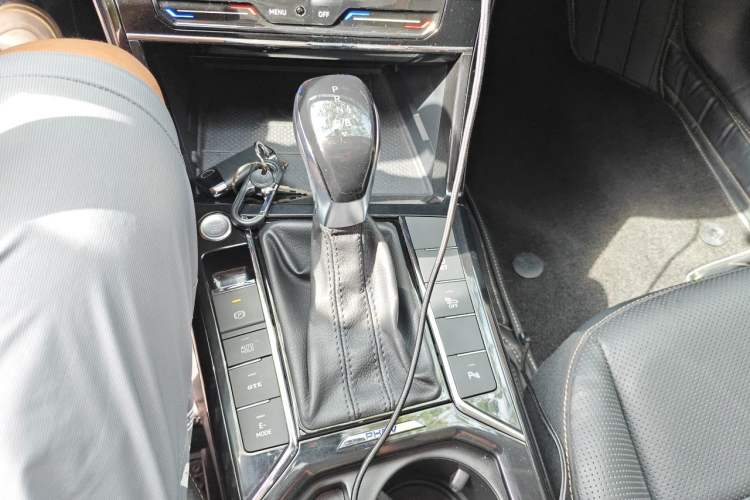 Used Volkswagen Passat New Energy 2020 430 PHEV Hybrid Luxury Edition China VI Standard Gear Lever