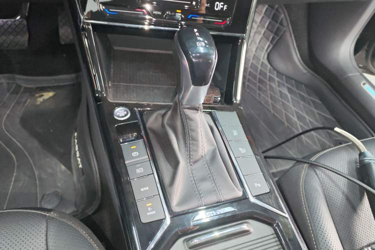 Used Volkswagen Passat New Energy 2020 430 PHEV Hybrid Luxury Edition China VI Standard Gear Lever