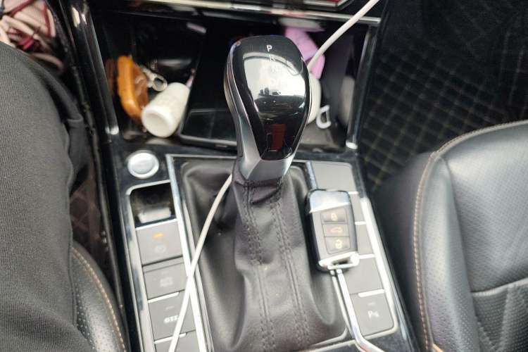 Used Volkswagen Passat New Energy 2020 430 PHEV Hybrid Elite Edition China VI Standard Gear Lever