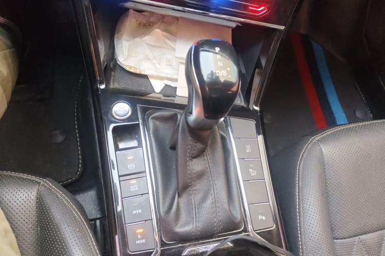 Used Volkswagen Passat New Energy 2020 430 PHEV Hybrid Luxury Edition China VI Standard Gear Lever