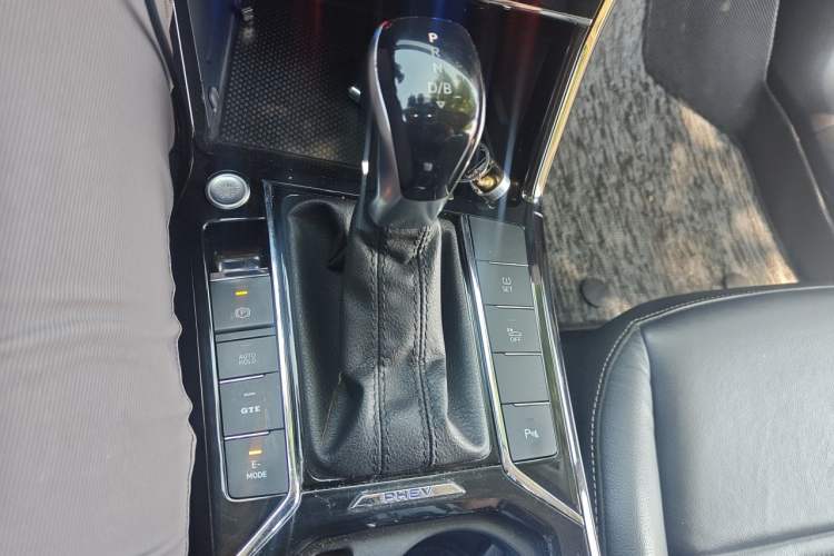 Used Volkswagen Passat New Energy 2020 430 PHEV Hybrid Elite Edition China VI Standard Gear Lever