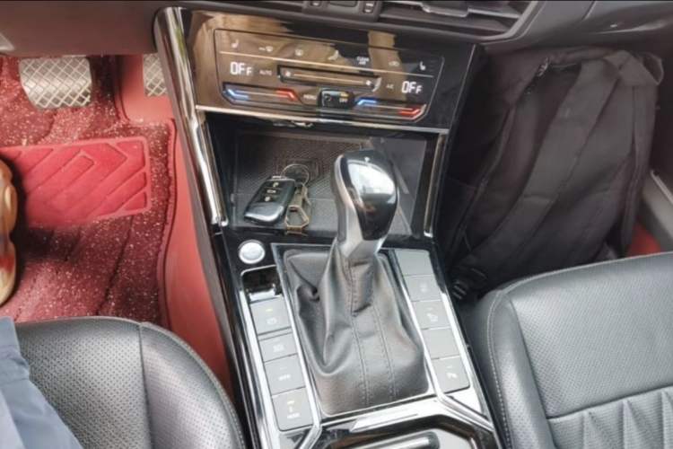 Used Volkswagen Passat New Energy 2020 430 PHEV Hybrid Luxury Version China V Standard Gear Lever