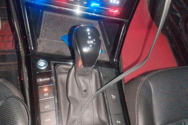 Used Volkswagen Passat New Energy 2020 430 PHEV Hybrid Luxury Edition China VI Standard Gear Lever