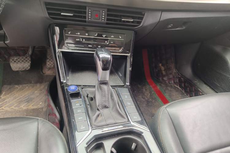 Used Volkswagen Passat New Energy 2020 430 PHEV Hybrid Elite Edition China VI Standard Gear Lever