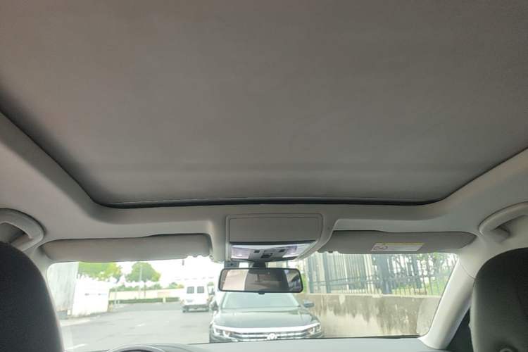 Used Volkswagen Passat New Energy 2020 430 PHEV Hybrid Elite Edition China VI Standard Headliner