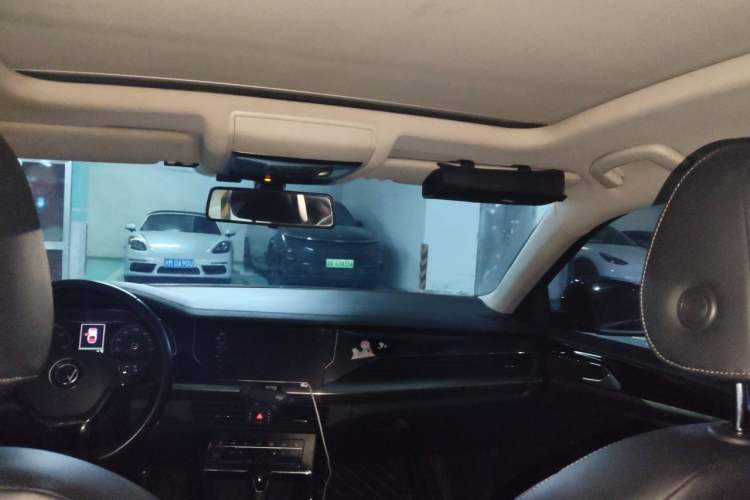Used Volkswagen Passat New Energy 2020 430 PHEV Hybrid Elite Edition China VI Standard Headliner