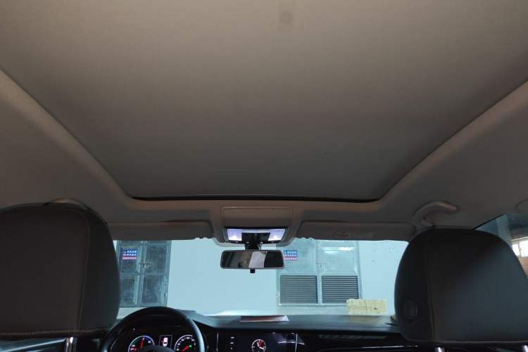 Used Volkswagen Passat New Energy 2020 430 PHEV Hybrid Elite Edition China VI Standard Headliner