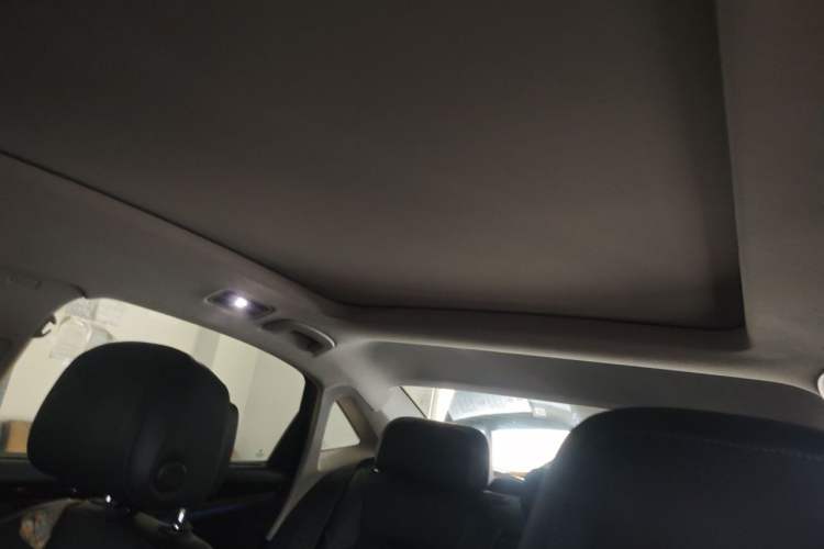 Used Volkswagen Passat New Energy 2020 430 PHEV Hybrid Luxury Edition China VI Standard Headliner