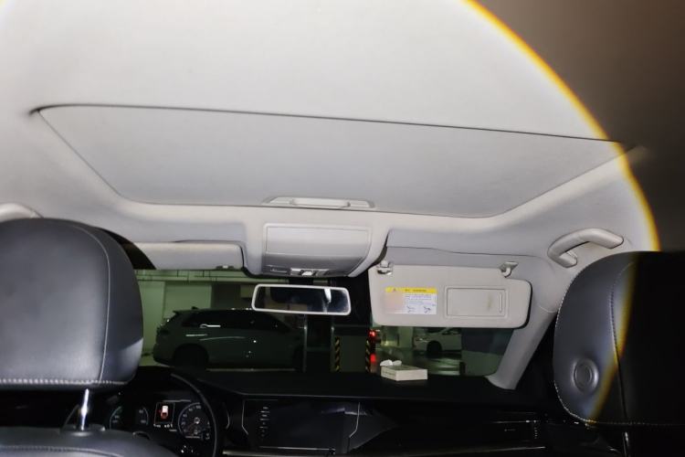 Used Volkswagen Passat New Energy 2020 430 PHEV Hybrid Elite Edition China VI Standard Headliner
