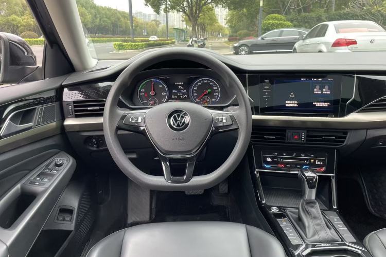 Used Volkswagen Passat New Energy 2020 430 PHEV Hybrid Elite Edition China VI Standard Interior 10