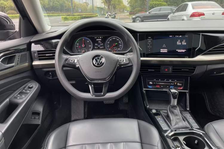 Used Volkswagen Passat New Energy 2020 430 PHEV Hybrid Elite Edition China VI Standard Interior 2