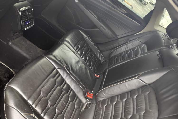 Used Volkswagen Passat New Energy 2020 430 PHEV Hybrid Luxury Version China V Standard Interior 2