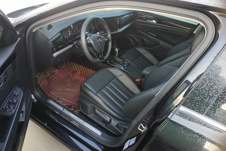 Used Volkswagen Passat New Energy 2020 430 PHEV Hybrid Elite Edition China VI Standard Interior 3