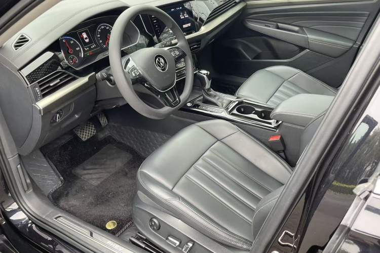 Used Volkswagen Passat New Energy 2020 430 PHEV Hybrid Elite Edition China VI Standard Interior 3