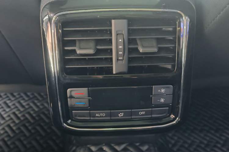 Used Volkswagen Passat New Energy 2020 430 PHEV Hybrid Elite Edition China VI Standard Interior 3