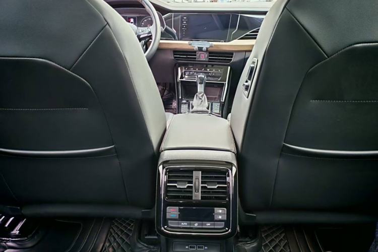 Used Volkswagen Passat New Energy 2020 430 PHEV Hybrid Luxury Edition China VI Standard Interior 4