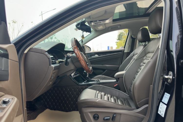 Used Volkswagen Passat New Energy 2020 430 PHEV Hybrid Elite Edition China VI Standard Interior 5