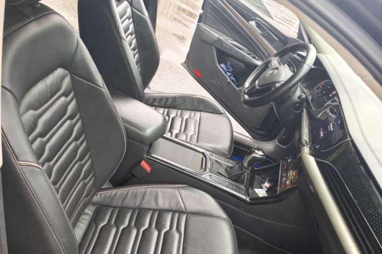 Used Volkswagen Passat New Energy 2020 430 PHEV Hybrid Luxury Version China V Standard Interior 5